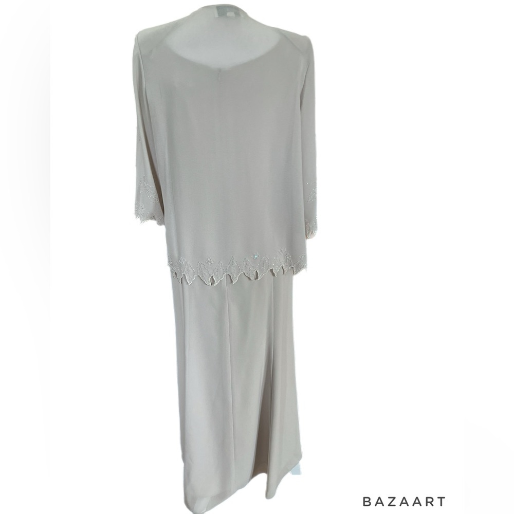 🔥🔥Karen Miller 2 Piece Partial Beaded Gown and Jacket Size 10 Beige - Picture 4 of 8